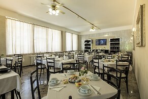 Hotel Giumer