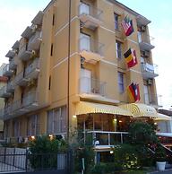 Hotel Giumer