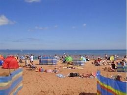 Coombe Lodge Holiday Flats