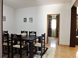 Center Budva Holiday Home