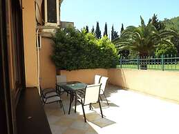 Center Budva Holiday Home
