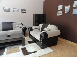 Center Budva Holiday Home