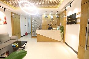 Vivian Hotel