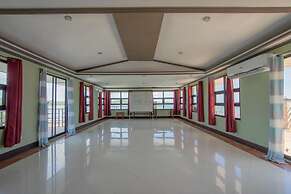 Rawis Resort Hotel