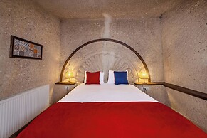Grand Elite Cave Suites