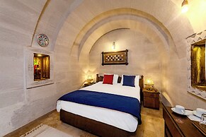 Grand Elite Cave Suites
