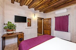 Grand Elite Cave Suites