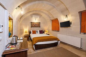 Grand Elite Cave Suites
