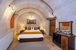 Grand Elite Cave Suites