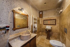 Grand Elite Cave Suites