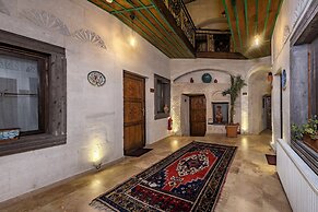 Grand Elite Cave Suites
