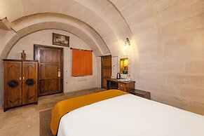 Grand Elite Cave Suites