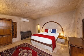 Grand Elite Cave Suites