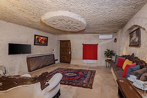 Grand Elite Cave Suites