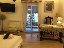Luxury Apartment Sea View Garden Parking