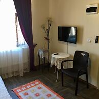 Tas Suite Konukevi