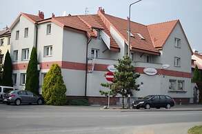West Hotel