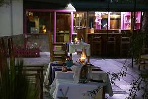 Esralina Pension