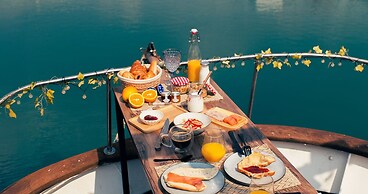 Boat Haus Mediterranean Experience Alcaidesa  La Linea