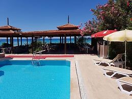 As Queen Beach Hotel