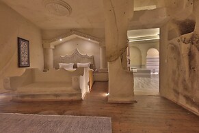Taru Cave Suites