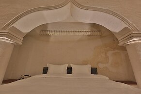 Taru Cave Suites
