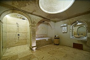 Taru Cave Suites