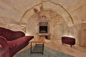 Taru Cave Suites