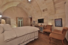 Taru Cave Suites