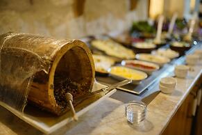 Taru Cave Suites