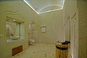 Taru Cave Suites