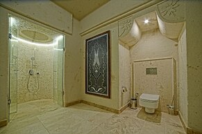Taru Cave Suites