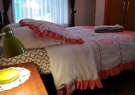 Antiguos Bed and Breakfast