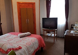 Antiguos Bed and Breakfast
