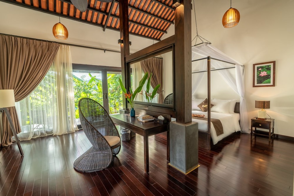 Aravinda Resort