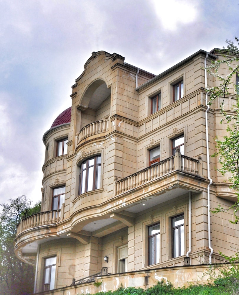 Goy Gol Lake Resort