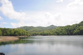 Goy Gol Lake Resort