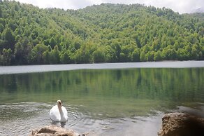 Goy Gol Lake Resort