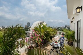 The Oriental Jade Hotel