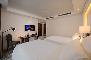 The Oriental Jade Hotel