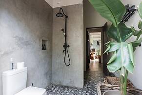 Veranda House