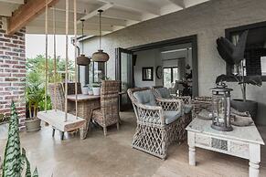 Veranda House