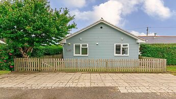 Swallows Croyde 3 Bedrooms, Sleeps 6, Beach Chalet
