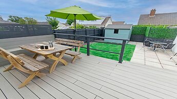 Sandbanks Sleeps 4 Beach Pass & 1 Dog