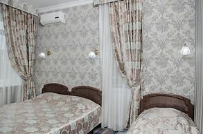 Mihail Hotel