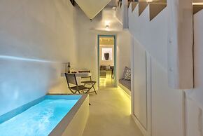 Mykonian Mews