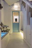 Mykonian Mews
