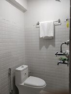 Hotel Samrajya
