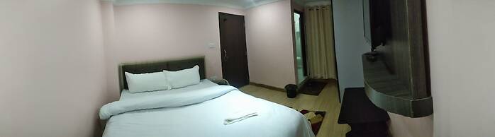 Hotel Samrajya