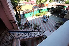 Rozali Guest House